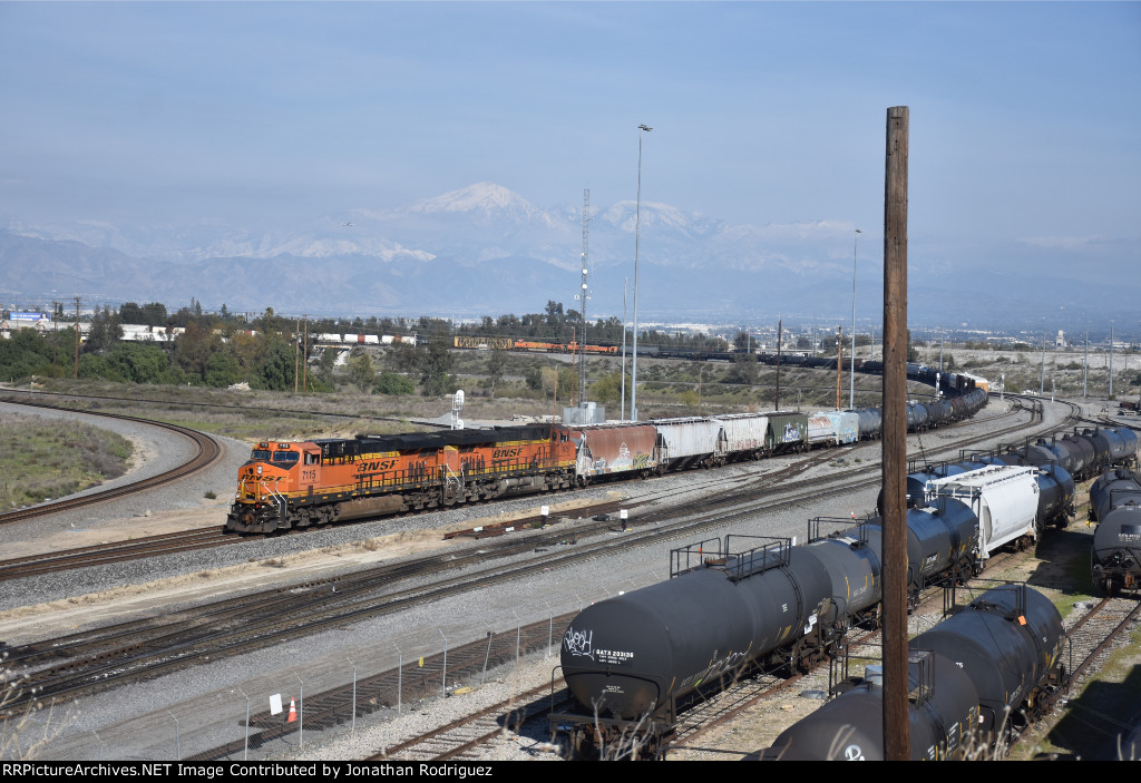 BNSF 7115